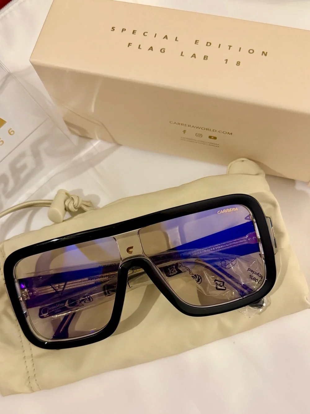 Carrera Women’s (unisex)Black Sunglasses